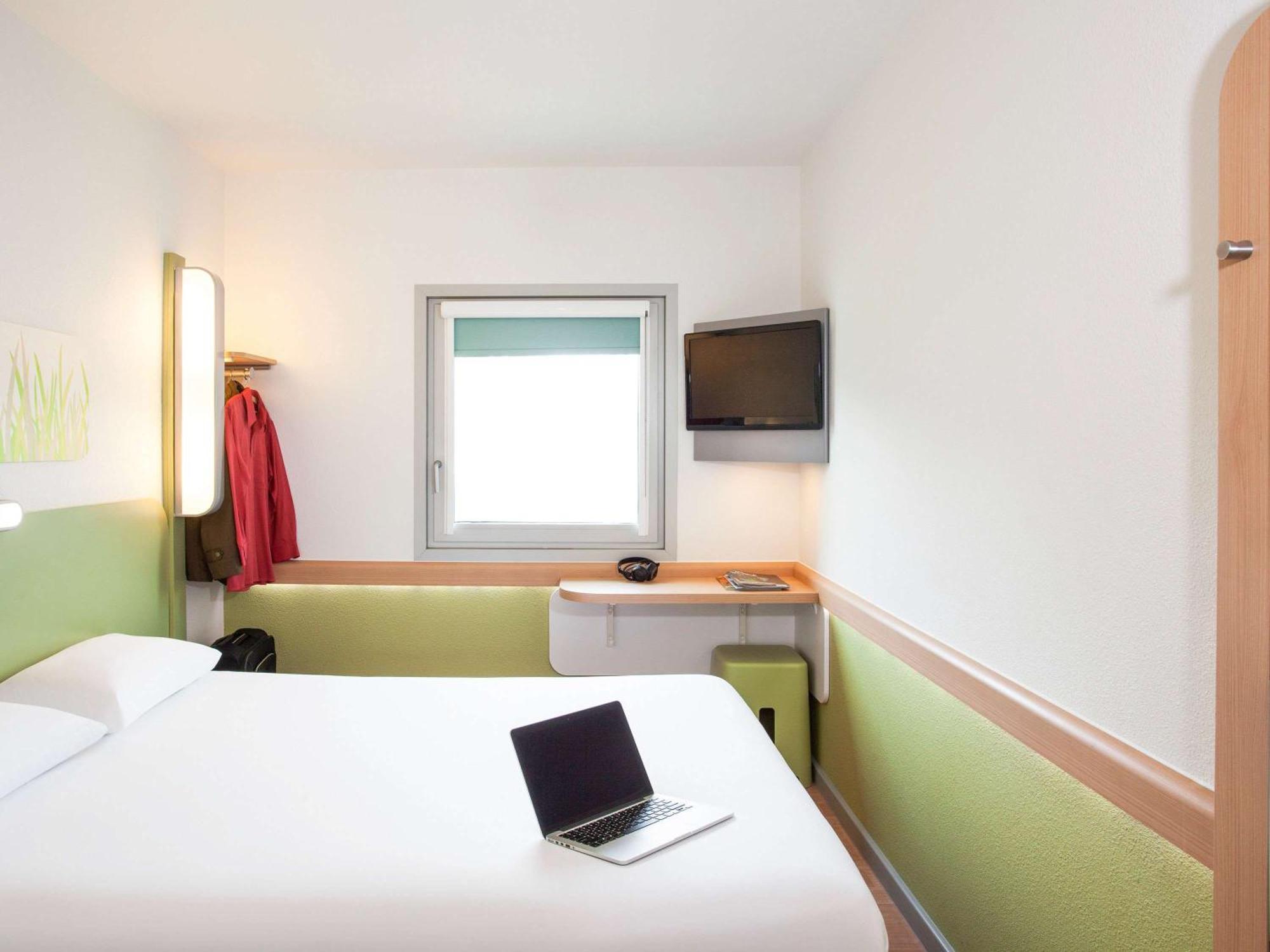 Ibis Budget Beaconsfield Extérieur photo